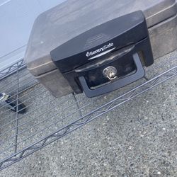 Sentry Safe W/key