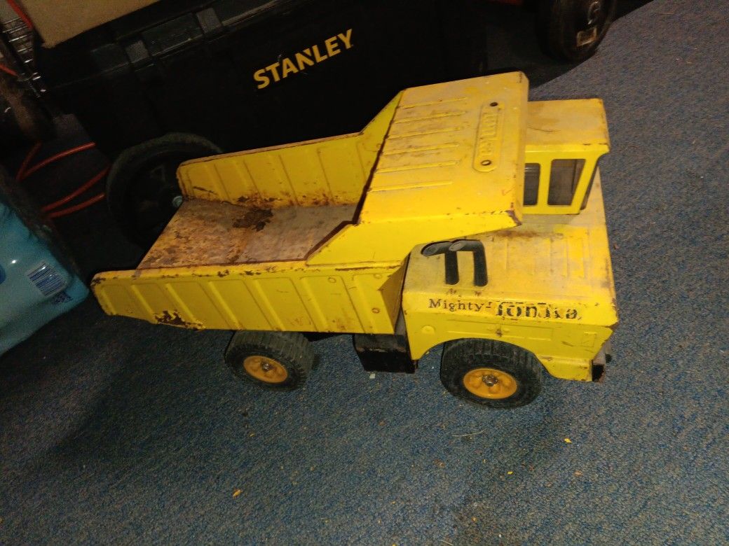 All Metal Vintage Tonka Trucks