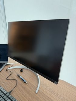 LG 27UP600 27” 4K IPS Monitor — Like New, Original Box