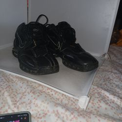 Nike Size10 Flight Systems Basketball Shoes  .