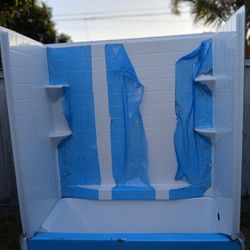 Right Hand Tub And Shower
