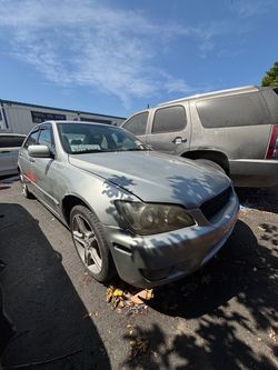 2005 lexus is300