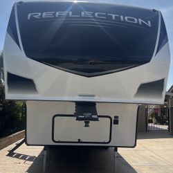 2022 Grand Design 303RLS With Solar 
