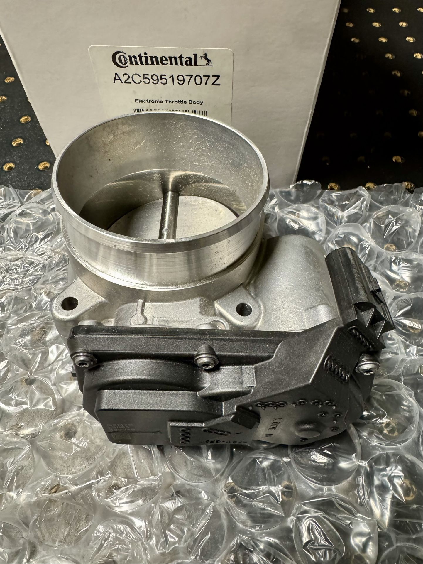BNIB Electronic Throttle Body Original Equipment F-Series & Mustang 5.0 (Coyote Engine)