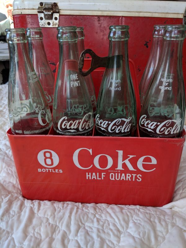 Vintage 8 Coke Cola Bottles In Case for Sale in Charleston, WV OfferUp