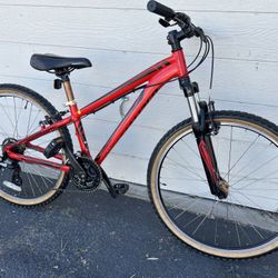 Specialized Hardrock Mountain Bike 