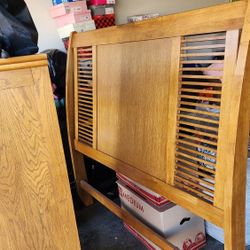 Queen Size Headboard  Footboard Rails.