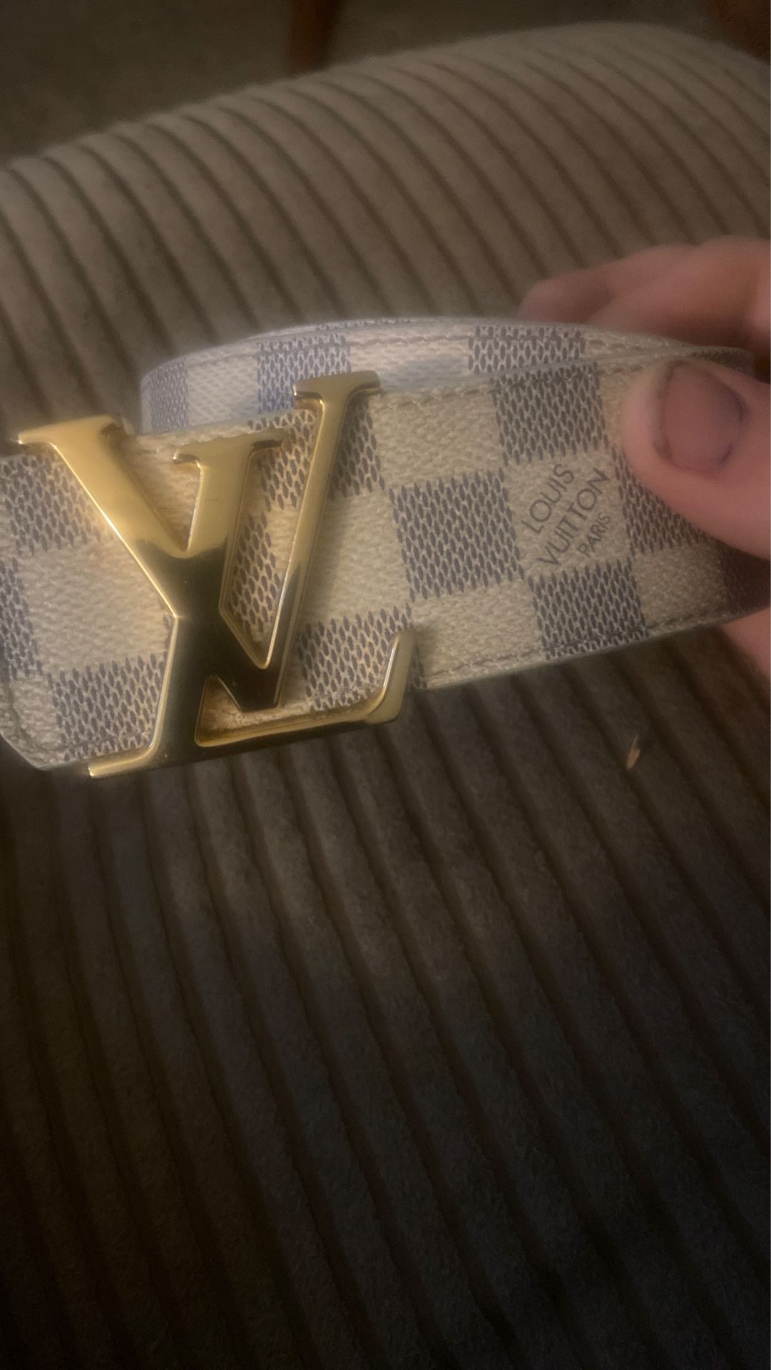 Louis Vuitton damier belt like new condition already checked for authenticity
