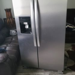 Whirlpool Refrigerator