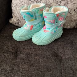 Toddler Size 9 Snow Boots