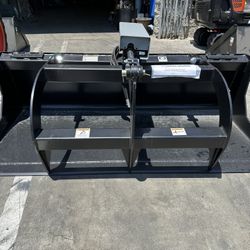 Skid Steer, Grapple, Bucket 66inch