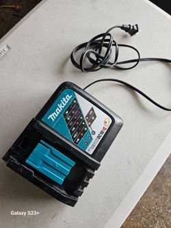 Makita 18v Battery Charger