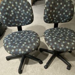 Chairs With Rolling Casters 