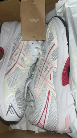 Pink ASICS 5y Brand New