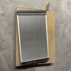 Toyota Prius V Radiator