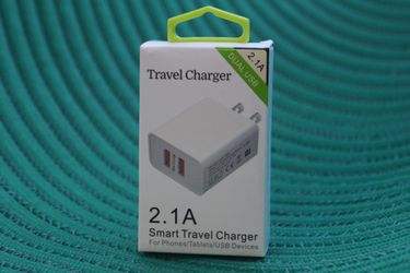 USB Wall Charger Adapter 2.1Amp Fast Dual Port Wall Charger USB Plug Charging Block for Apple and Android like iPhone 13/12/11/Xs/XR/X/8/7/6, Samsung,