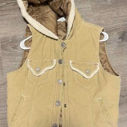 Juniors Vest Size Lrg 