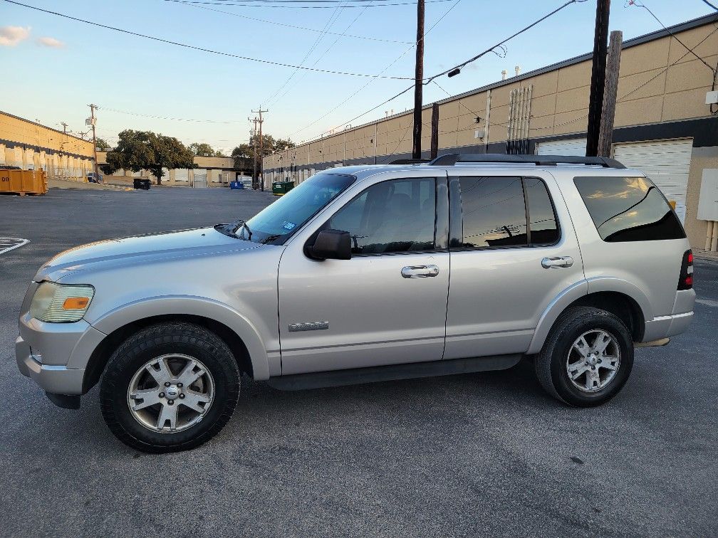 2008 Ford Explorer