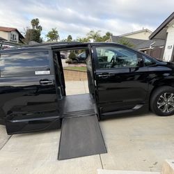 2017 Toyota Sienna Accessible Handicap Ramp Van