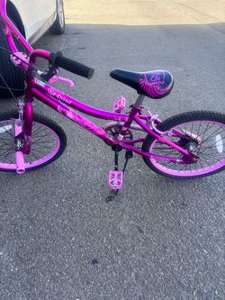 Girls 20” Purple/Pink BMX Freestyle Bik