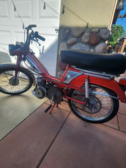 1979 Motobecane mobyllete