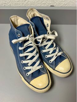 OLD CONVERSE Sz 5 - $10