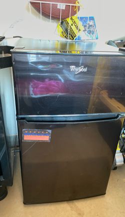 Mini fridge