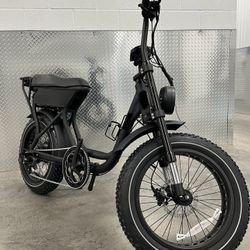 NEW -1000Watt Step Through/Thru Electric Moped Scrambler Style Ebike, 30MPH, 20-50 Mile Range 