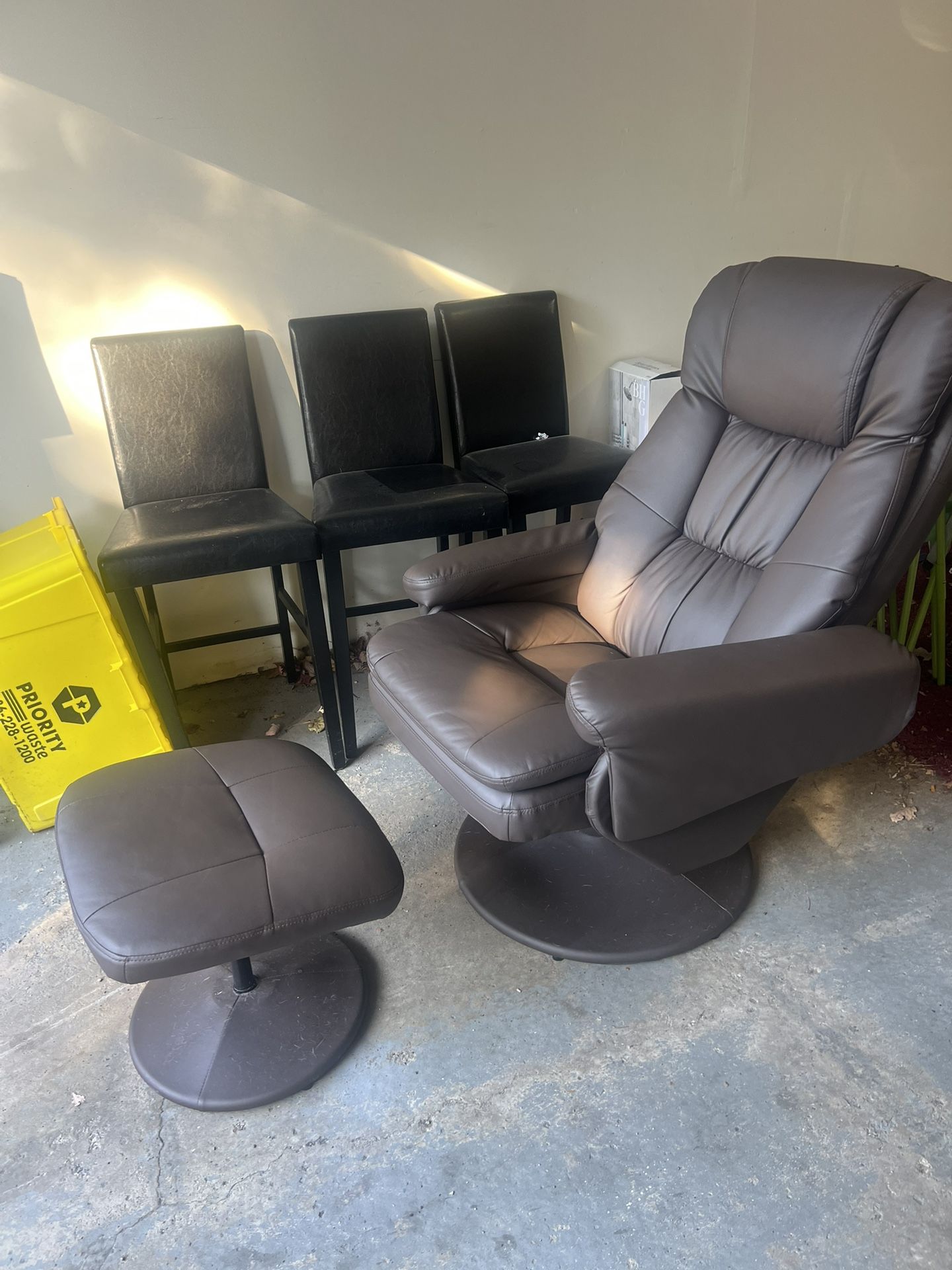 Recliner Chair and Ottoman