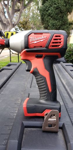 Milwaukee M18 impact driver 1/4