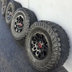 16" Toyota TRD OEM rims/tires Yokohama MT 33"