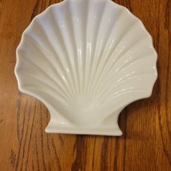 Japan Shell Ceramic Dish