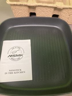 MsMk Square Grill Pan with lid, Stay-Cool Handle, Each Ridge