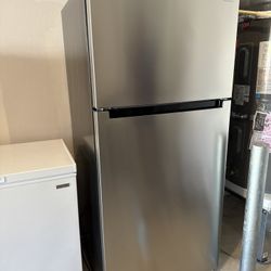 Vissani Fridge Freezer 