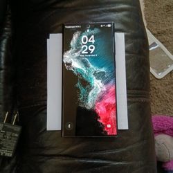 Samsung Galaxy S22 Ultra Plus
