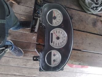04-08 Ford F-150 instrument cluster