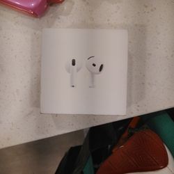 Apple Airpod 4s Great Condition In Box With Charger