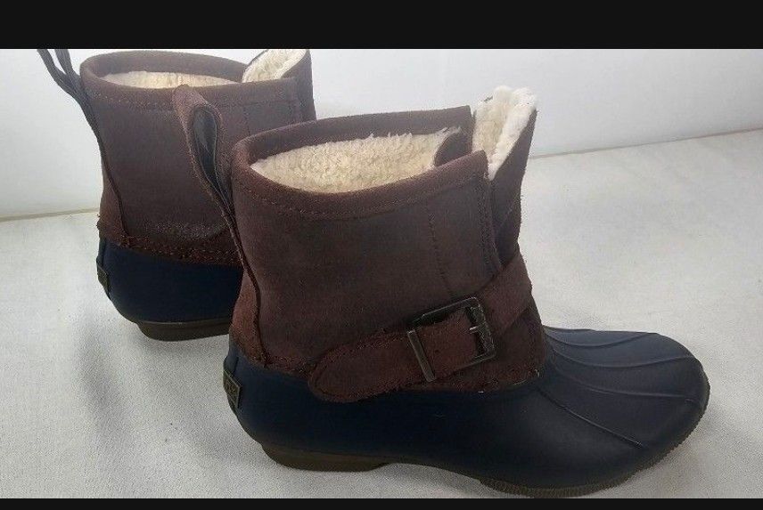 Women’s Sperry topsider waterproof rubber boots size 6M