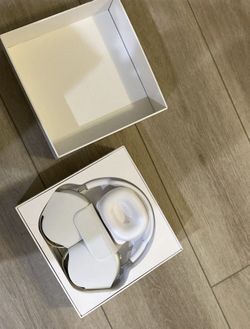SALE AirPods Max 1st Gen