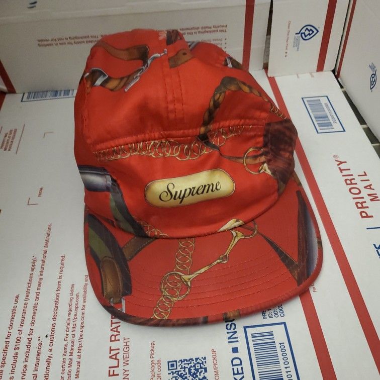 Supreme Hat