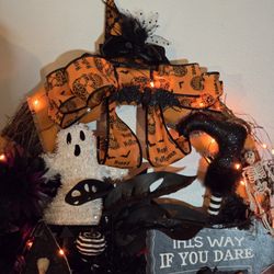 Lighted Halloween Wreaths 
