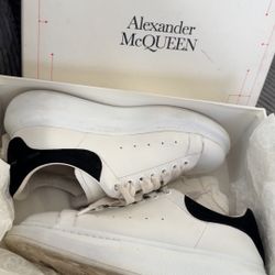 Alexander McQueen 