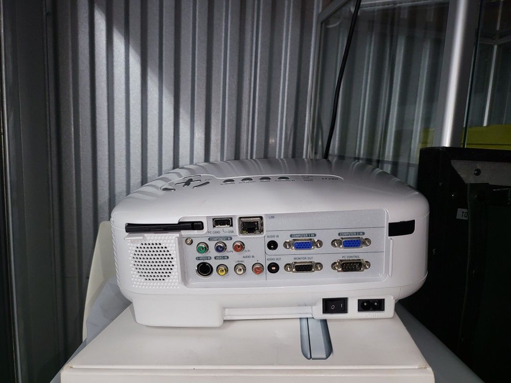 NEC Projector for Sale in Pompano Beach, FL OfferUp