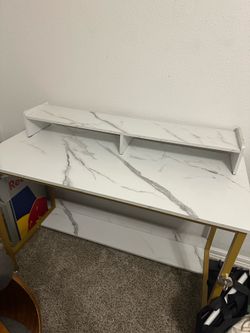 Desk (Bellaire)