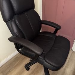 Encotouge Heavy Duty Executive Office Chair with Massage Buttons