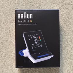 Braun ExactFit 3 Blood Pressure Monitor with 2 Upper Arm Cuffs
