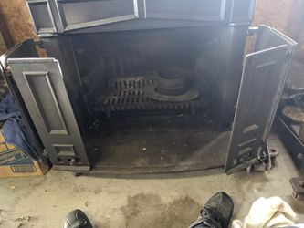 Cast Iron Fire Place Heater Very Heavy