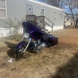 Harley Davidson Motorcycle Street Glide 