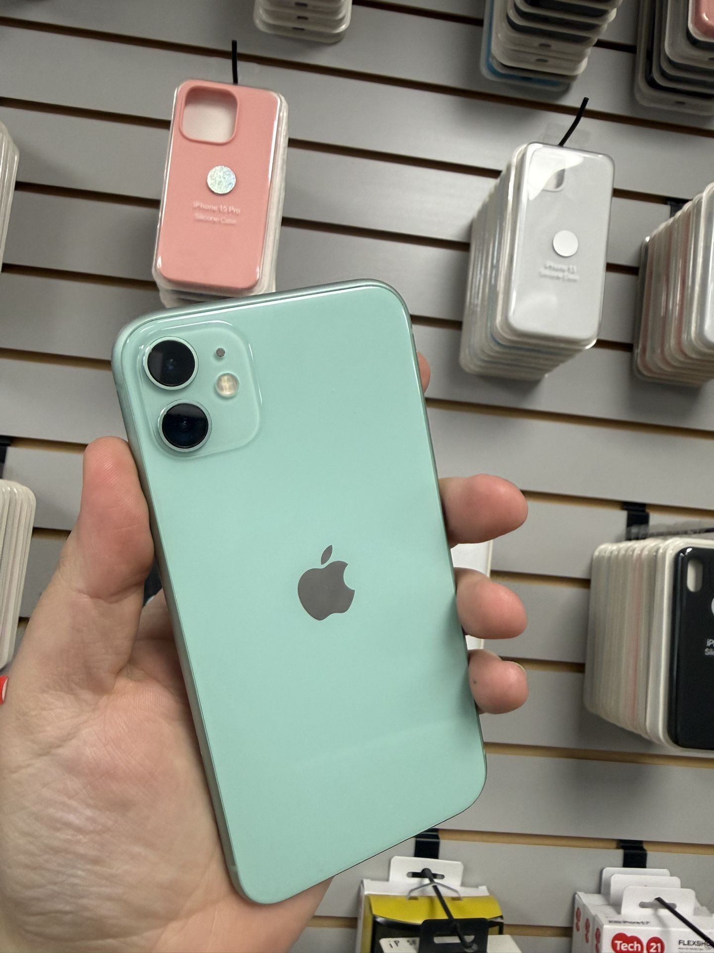 iPhone 11 Unlocked 128gb GRADE A 