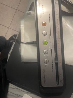 Vacuum sealer